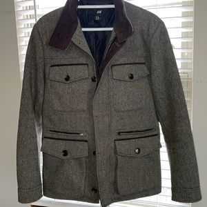 Unique Stylish H&M Blazer/Coat with packets and zipper.